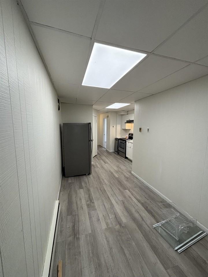 80 E 24th St #2 - Photo 4 of 13