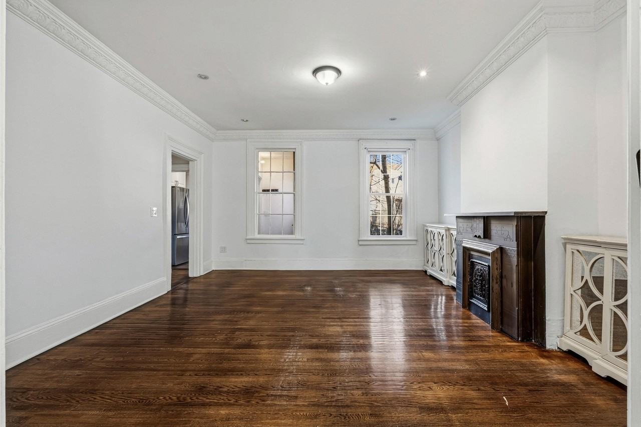 37 W 34th St #1 - Photo 7 of 42