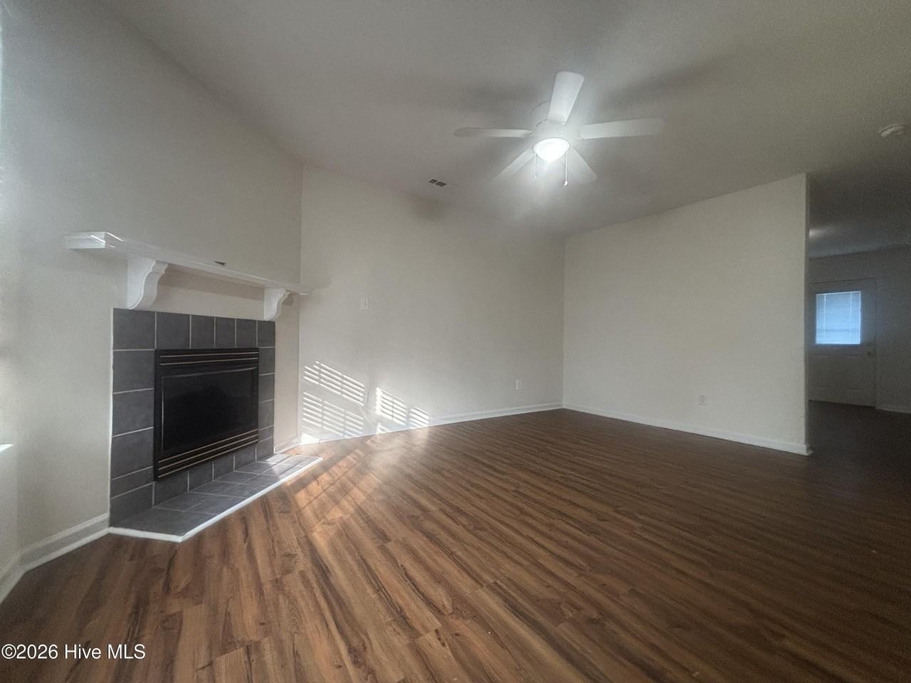 1111 Pueblo Dr - Photo 2 of 13