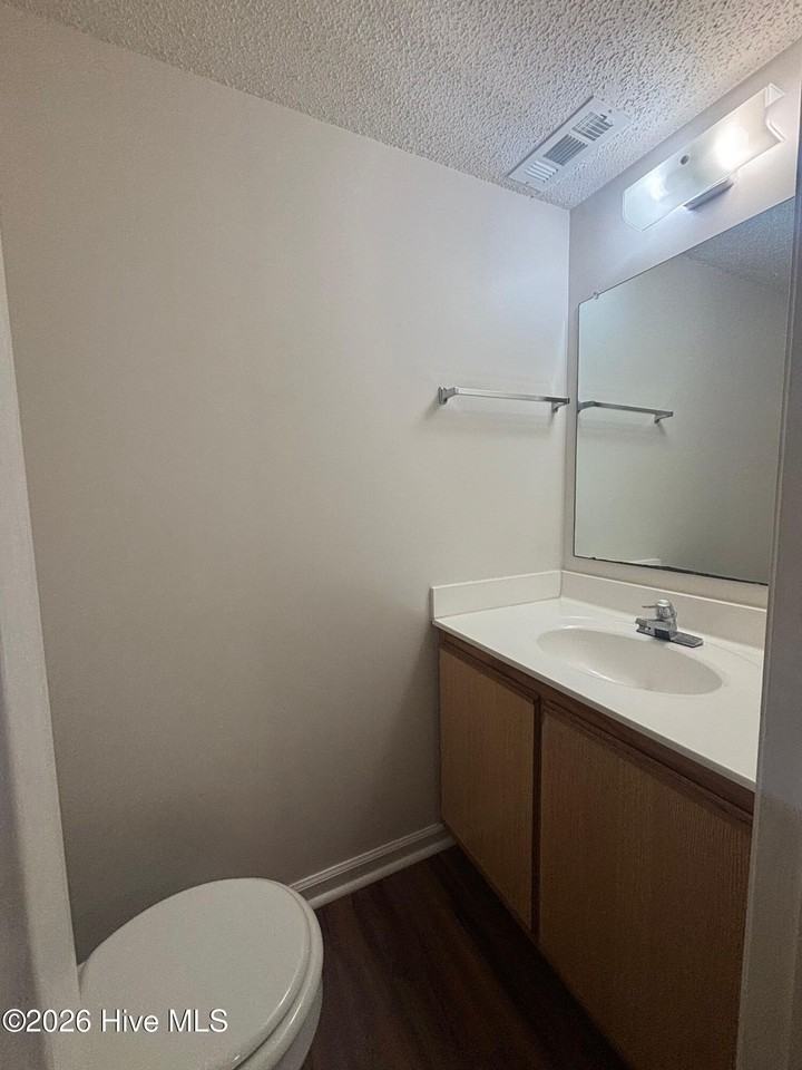 1111 Pueblo Dr - Photo 4 of 13