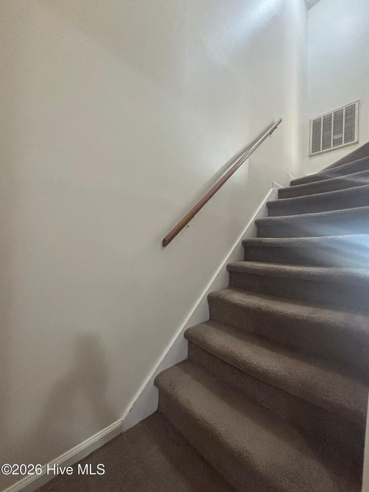 1111 Pueblo Dr - Photo 7 of 13