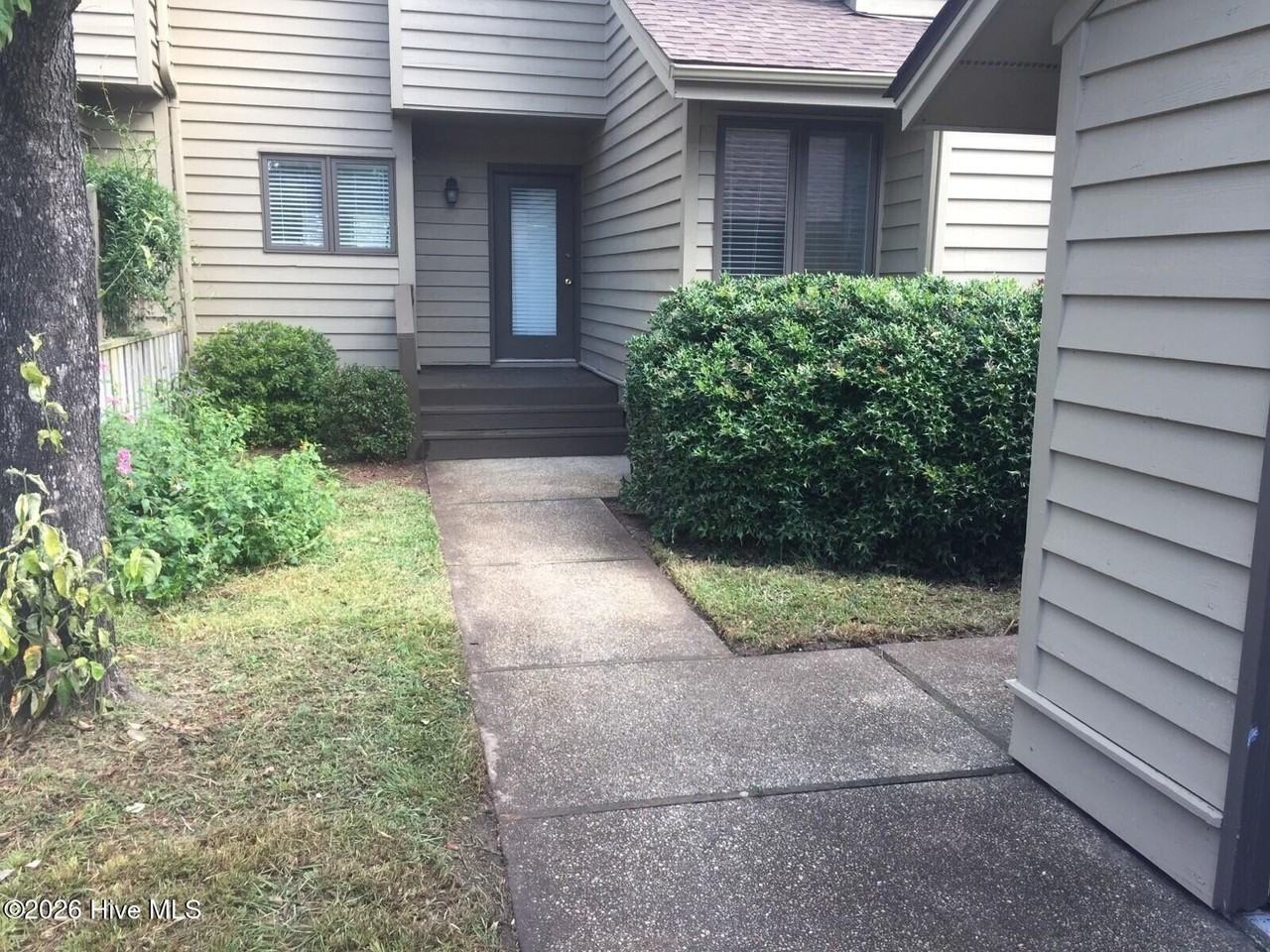 313 Sand Piper Ln - Photo 2 of 6