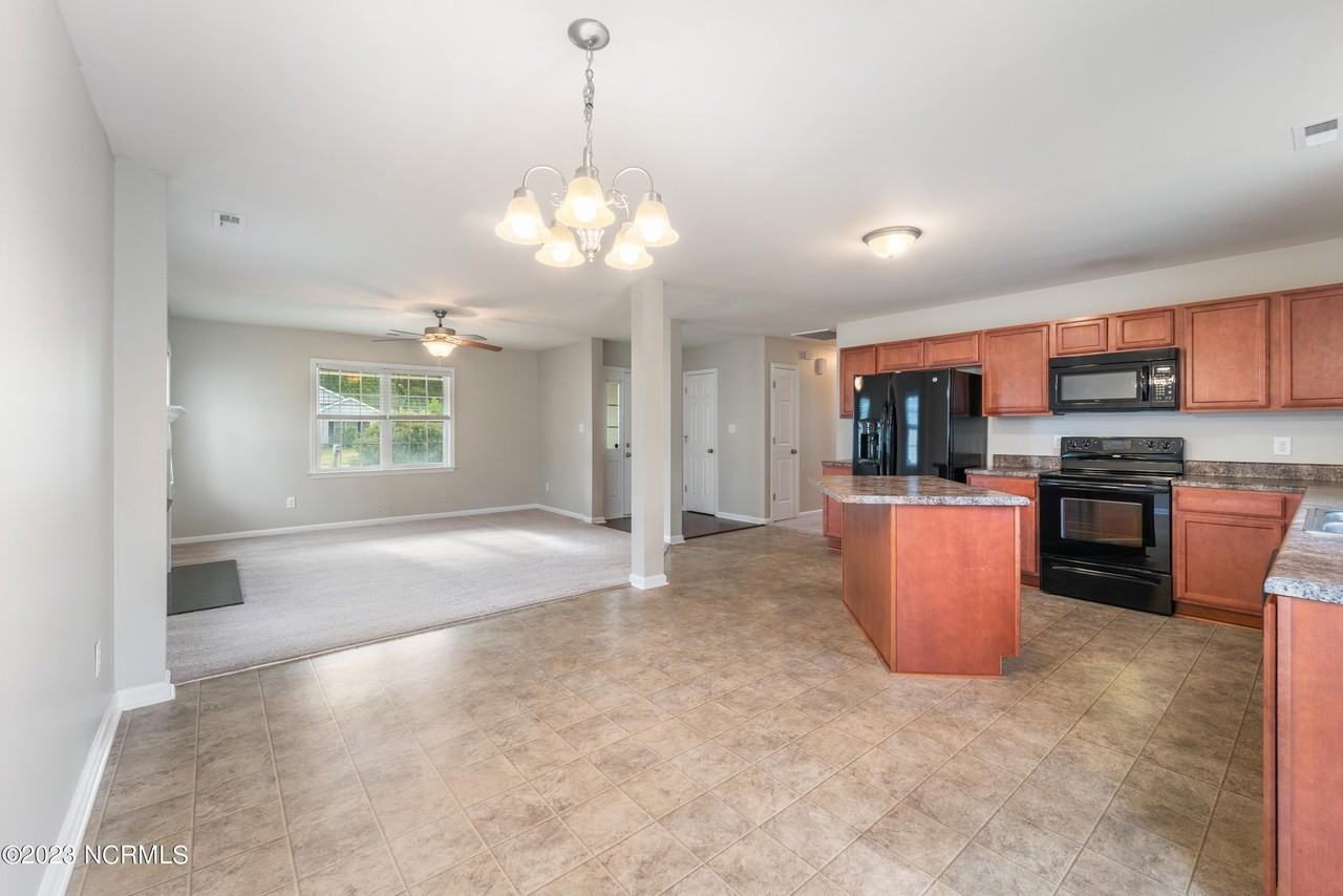 4008 Wt Whitehead Dr - Photo 6 of 21