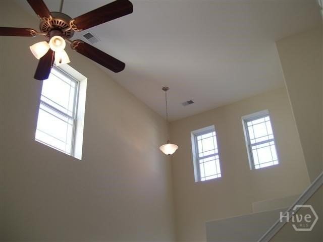 110 Summer Hill Ct - Photo 3 of 18