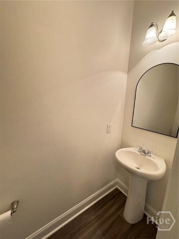 110 Regis Way - Photo 3 of 19