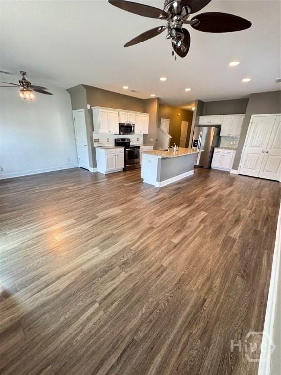 110 Regis Way - Photo 7 of 19