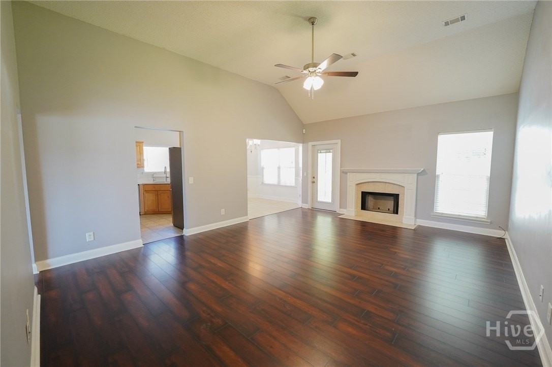 701 Laurel Hill Cir - Photo 6 of 39