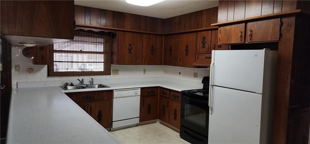 9900 Nw Highway 45 - Photo 5 of 10