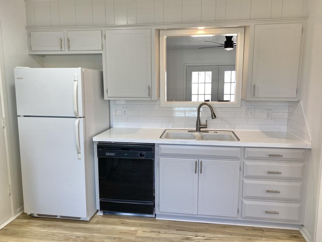 2128 74th St - Photo 3 of 15