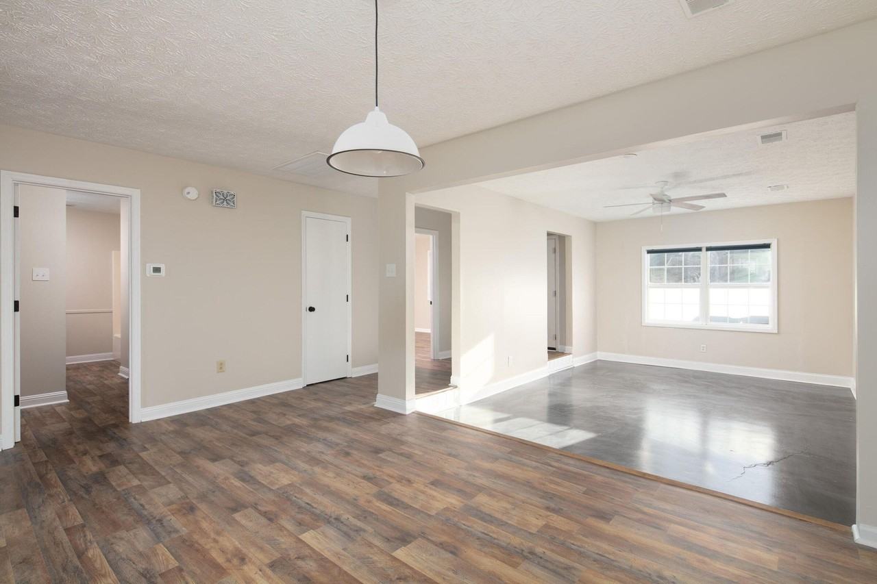 1470 Vintage Cir - Photo 4 of 18