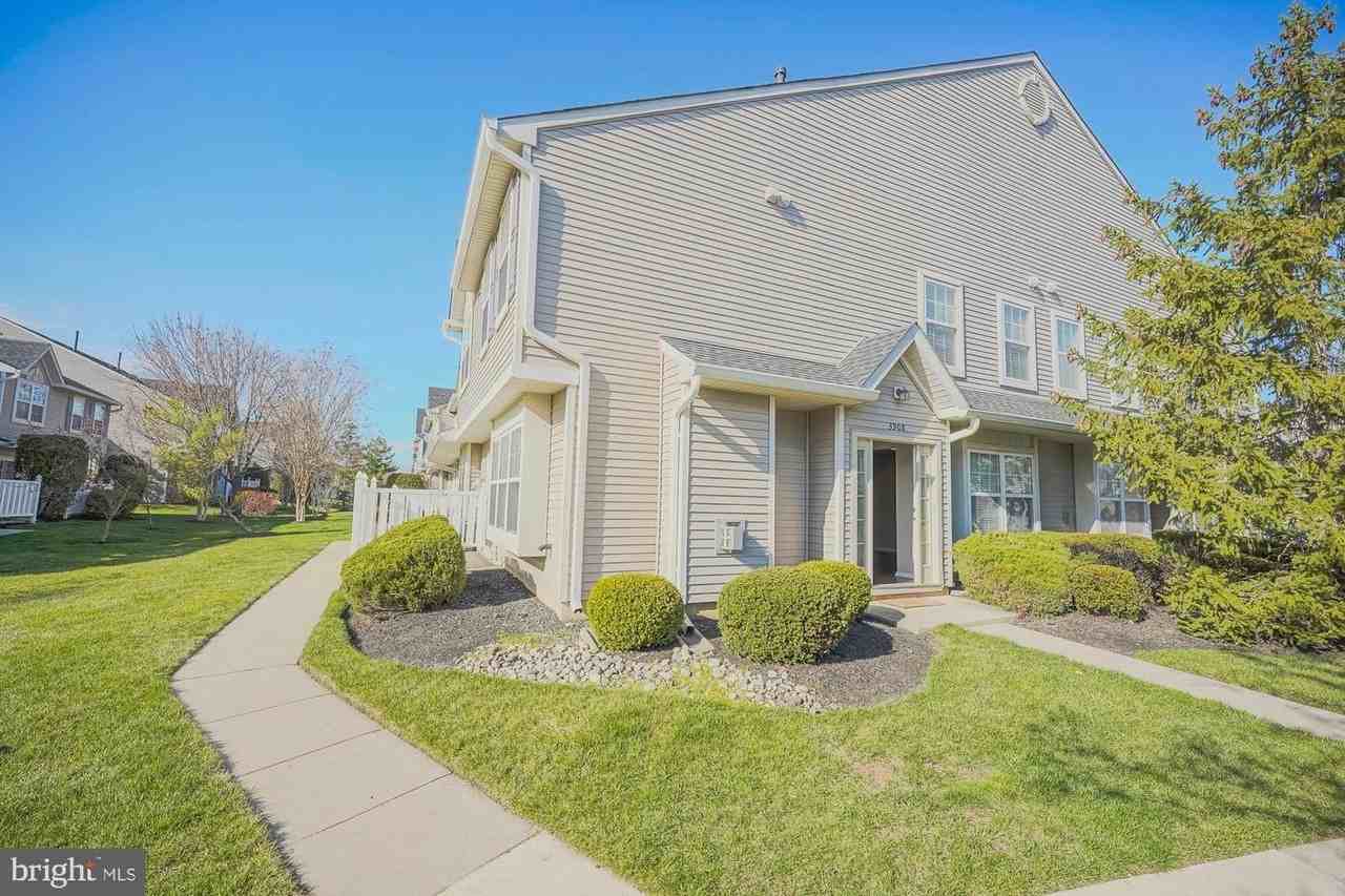 3908 Grenwich Ln - Photo 2 of 35