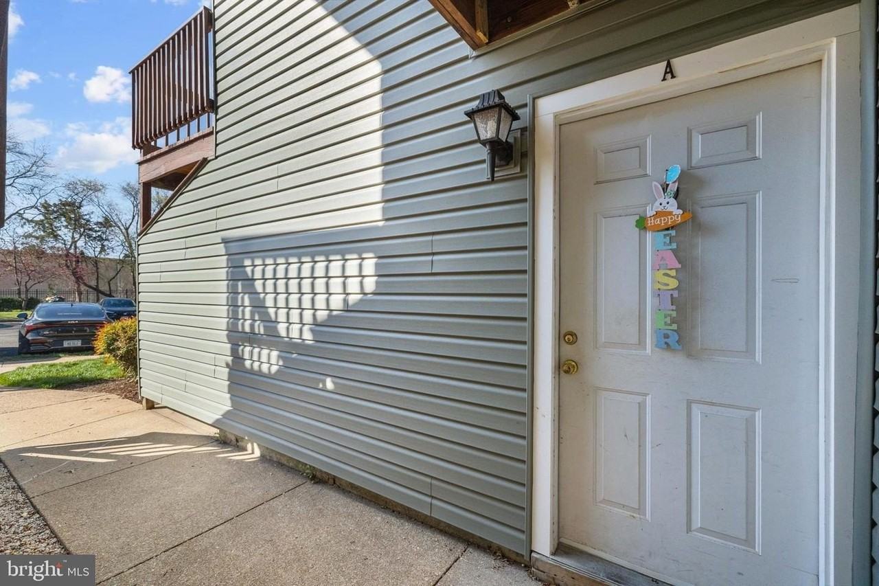 8630 Beekman Pl Unit A - Photo 4 of 20