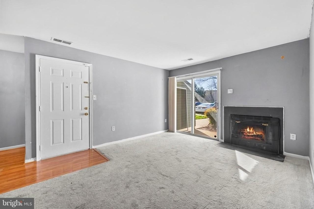 8630 Beekman Pl Unit A - Photo 5 of 20