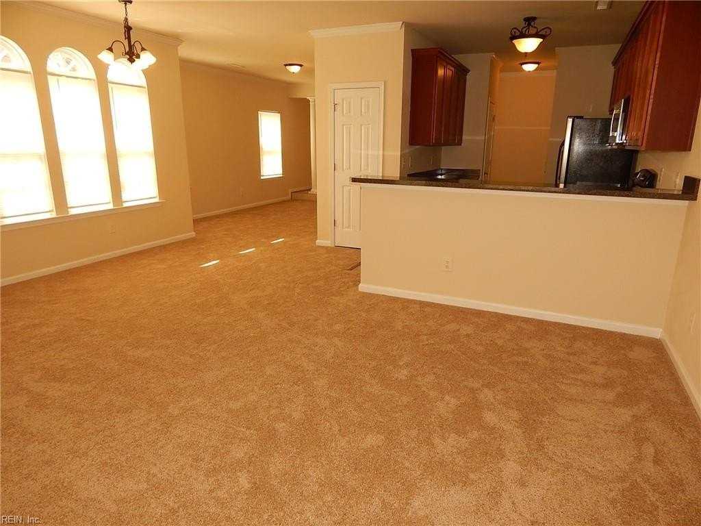 300 Wythe St - Photo 5 of 23