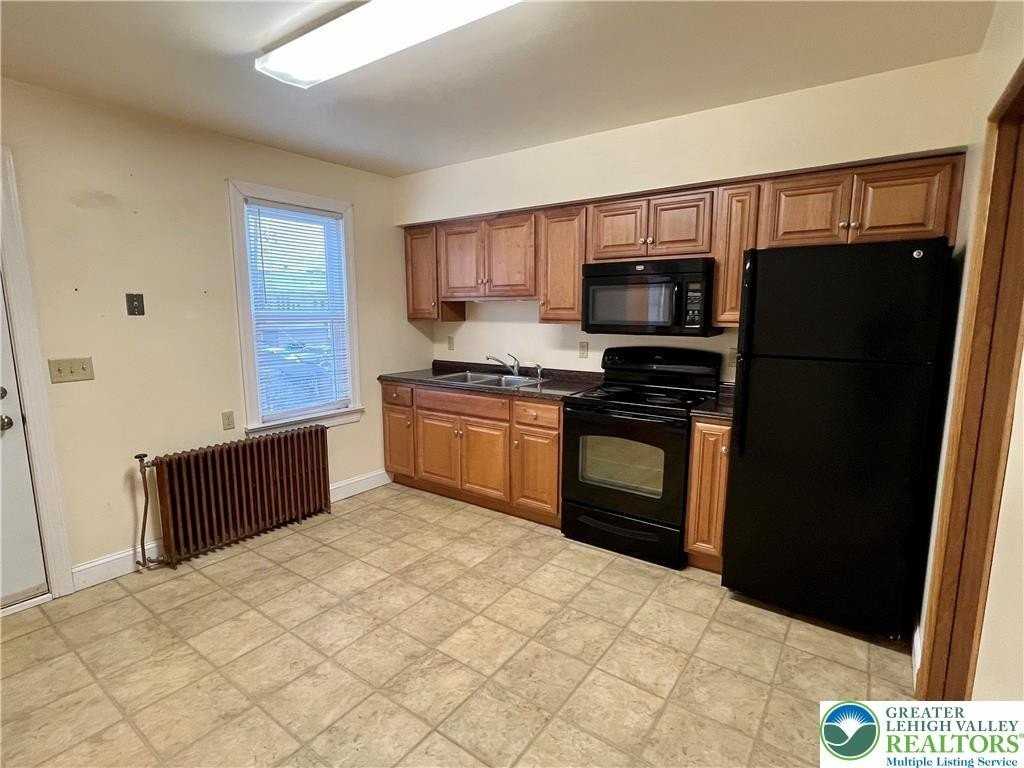 351 Lehigh Ave Unit 2 - Photo 2 of 7