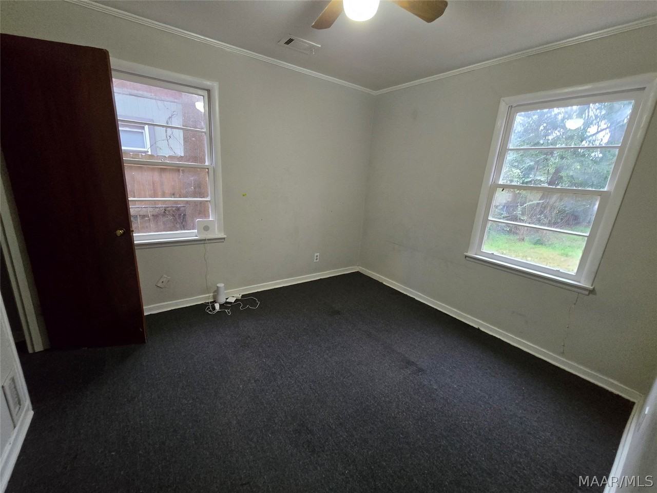 2205 E 5th St - Photo 5 of 10