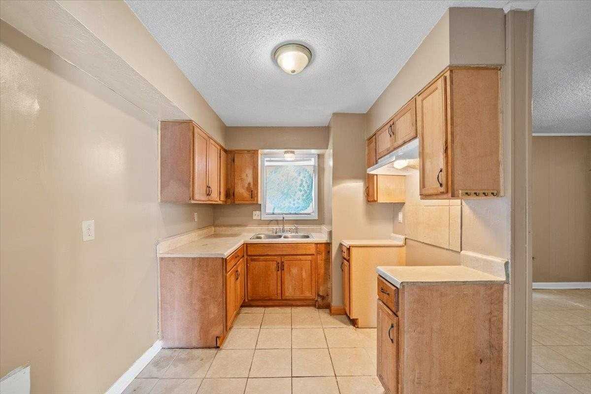 734 Archie Dr - Photo 6 of 16