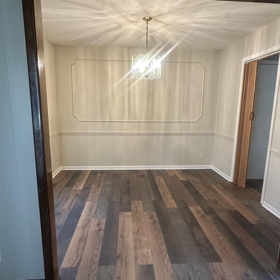 5364 Santa Monica St - Photo 5 of 15