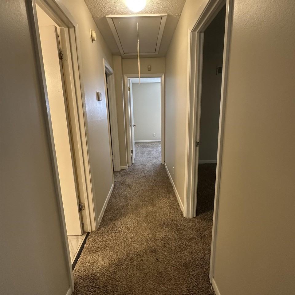 5364 Santa Monica St - Photo 6 of 15