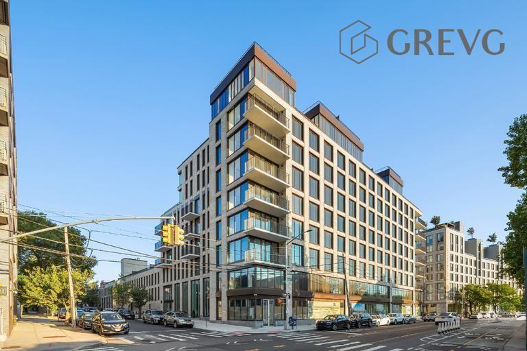 3055 Vernon Blvd - Photo 7 of 10