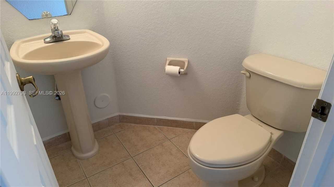 12260 Sw 123rd Pass - Photo 5 of 14