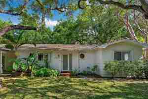 featured image of 6767 Sw 154th St