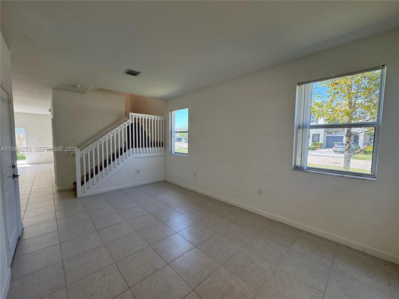1110 Se 27th Ter #1110 - Photo 6 of 35
