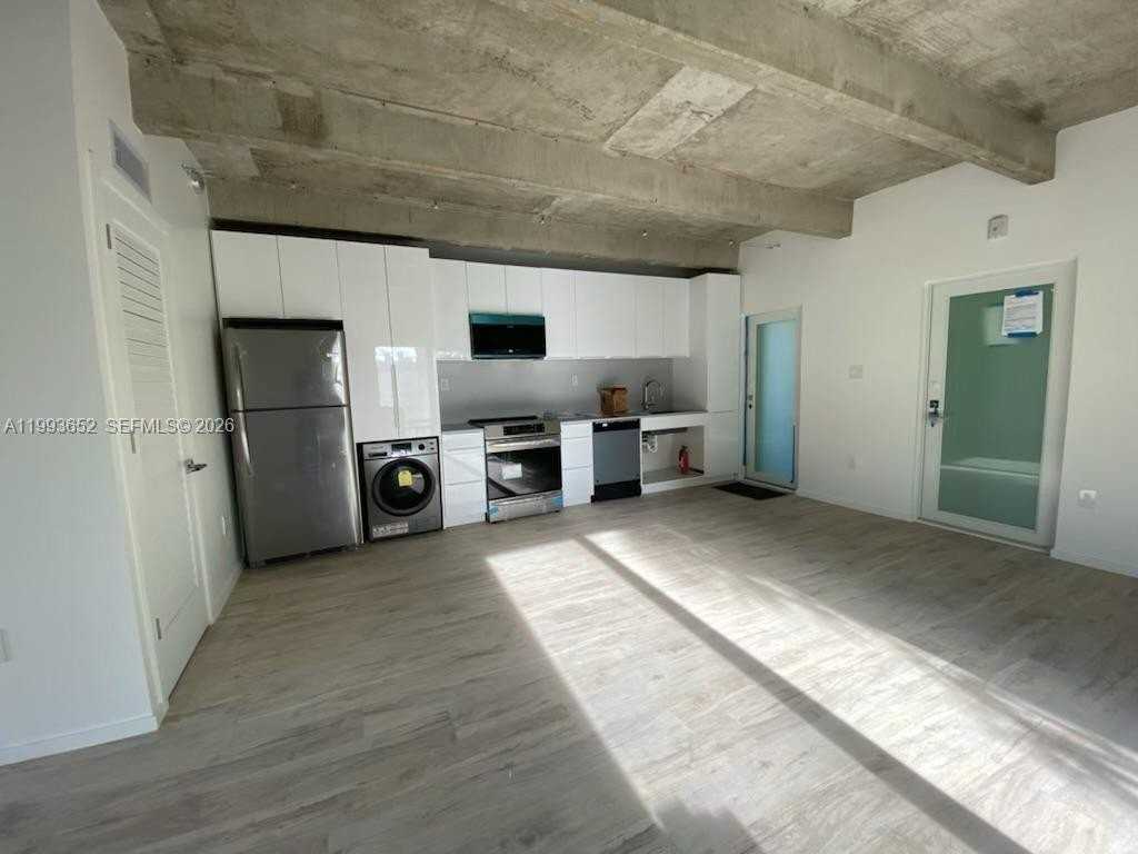 363 Washington Ave #31 - Photo 4 of 6
