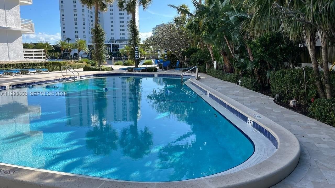 888 Intracoastal Dr #6E - Photo 3 of 24