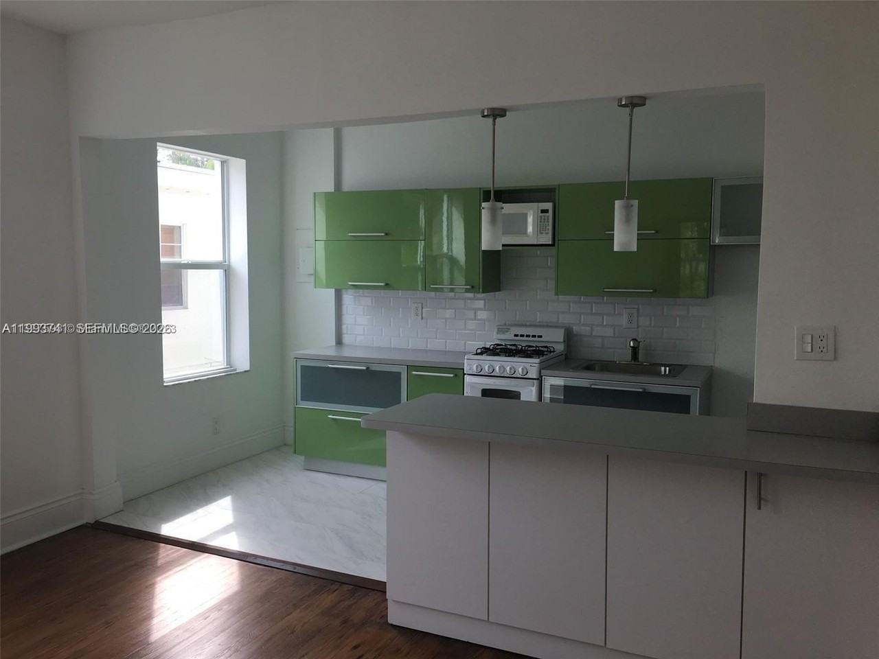 1618 Michigan Ave #22 - Photo 3 of 12