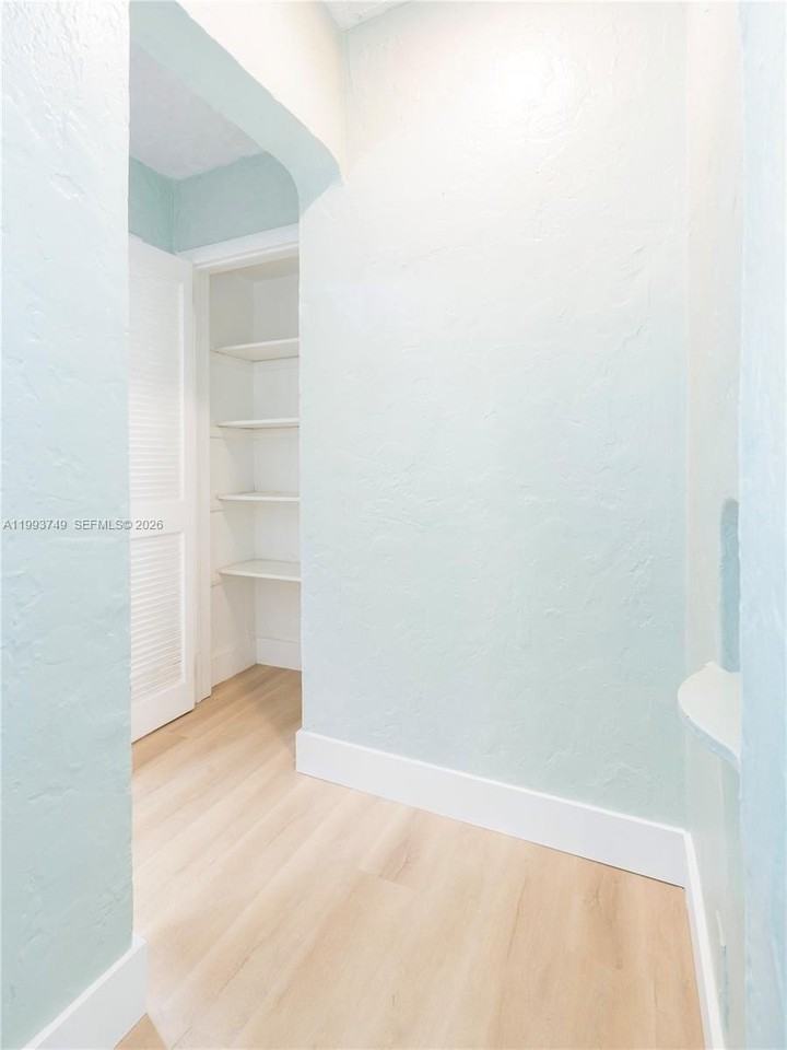 7635 Dickens Ave #3 - Photo 5 of 9