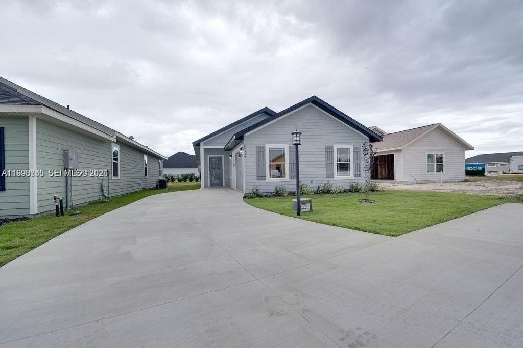 24722 Sw 21st Ln #0 - Photo 2 of 34