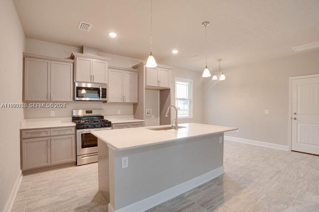 24722 Sw 21st Ln #0 - Photo 7 of 34