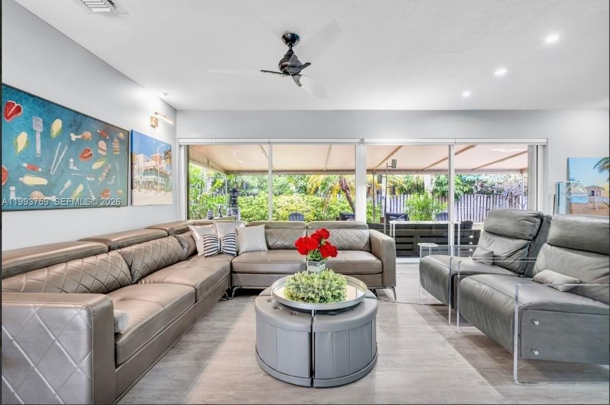 1799 Marietta Dr - Photo 6 of 23