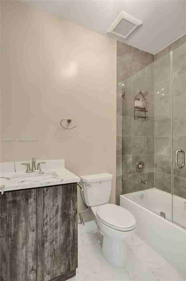 1620 Nw 31st Ave #A - Photo 6 of 18