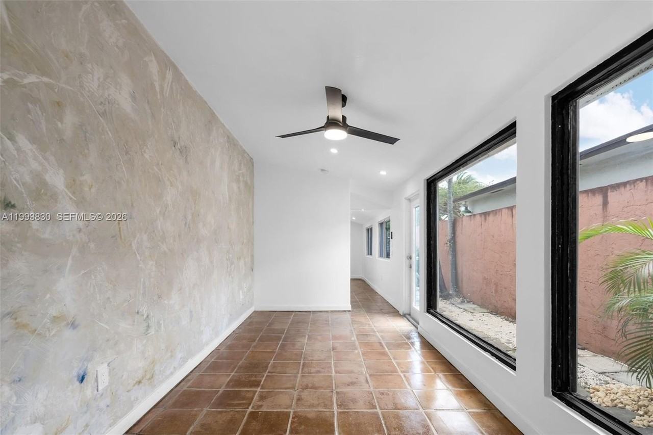 6295 Sw 29th St #1 - Photo 7 of 15