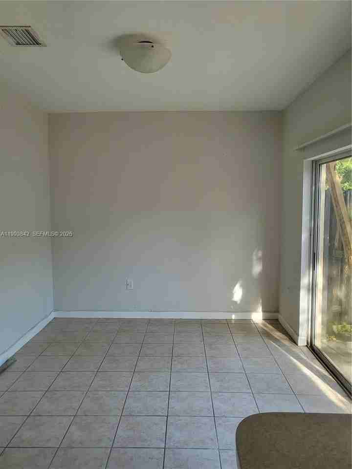 4125 Ne 24th Dr #4125 - Photo 3 of 12