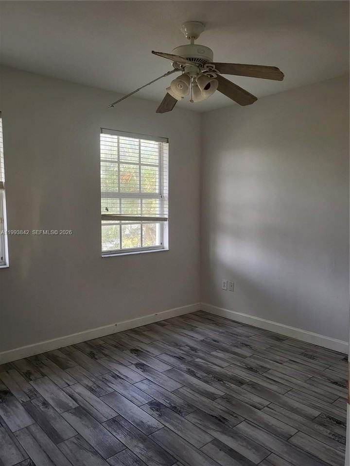 4125 Ne 24th Dr #4125 - Photo 5 of 12