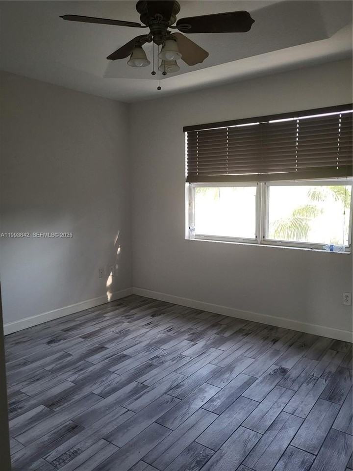 4125 Ne 24th Dr #4125 - Photo 6 of 12