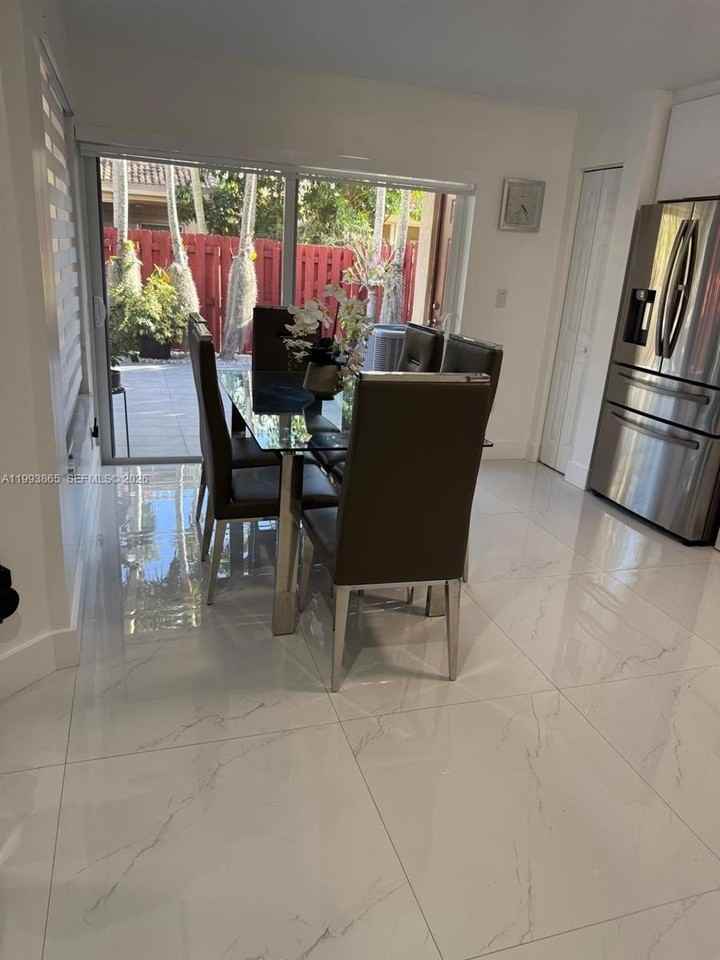 16418 Sw 72nd Ter - Photo 4 of 32