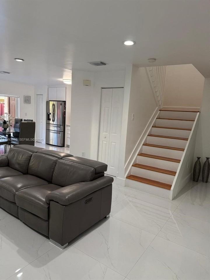 16418 Sw 72nd Ter - Photo 6 of 32