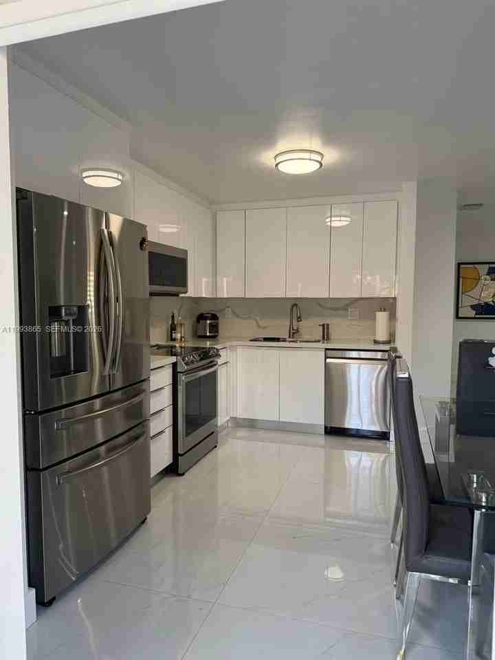 16418 Sw 72nd Ter - Photo 7 of 32