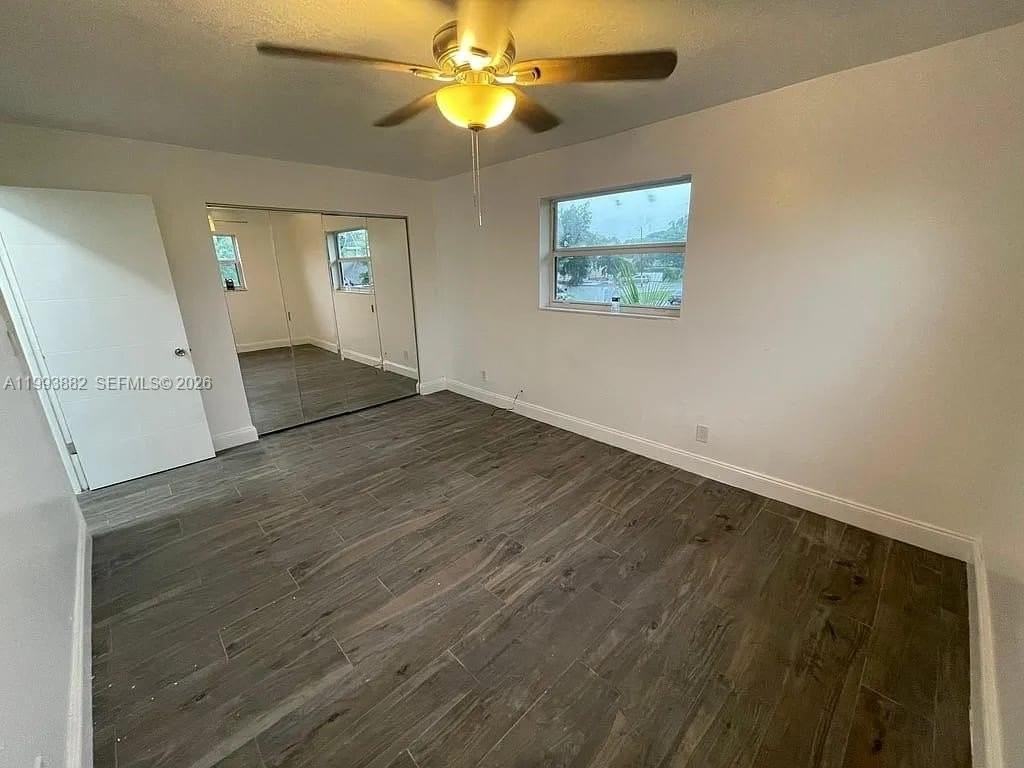 3906 Sw 12th Ct #1-4 - Photo 3 of 5