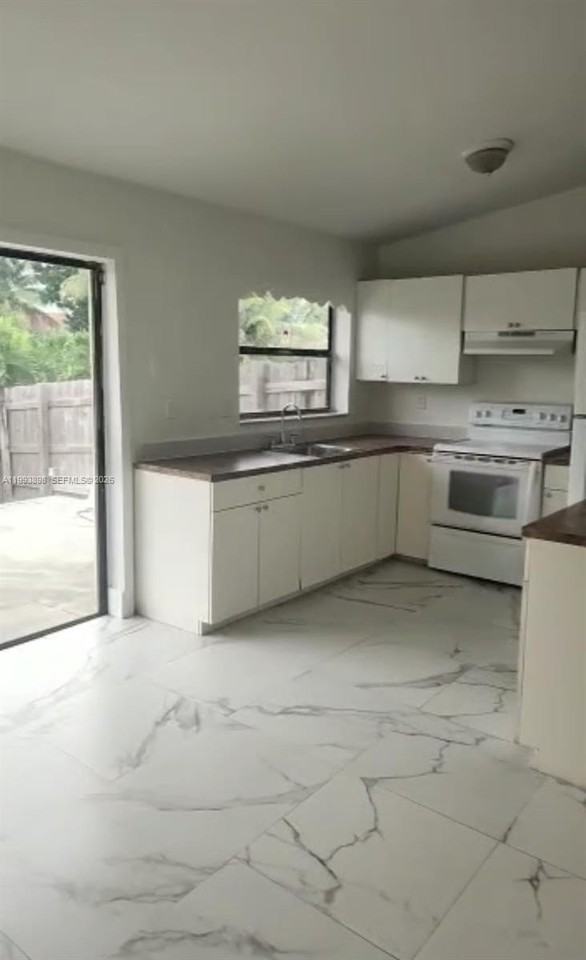 13949 Sw 281st Ter #13949 - Photo 4 of 11