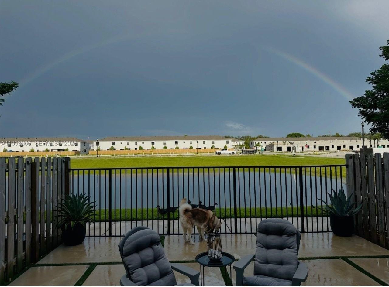 1473 Ne 5th Ave #1473 - Photo 3 of 3