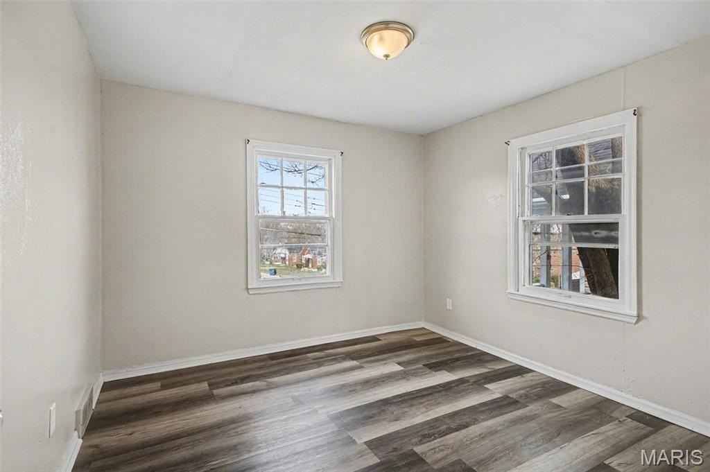 7030 Emma Ave - Photo 6 of 13