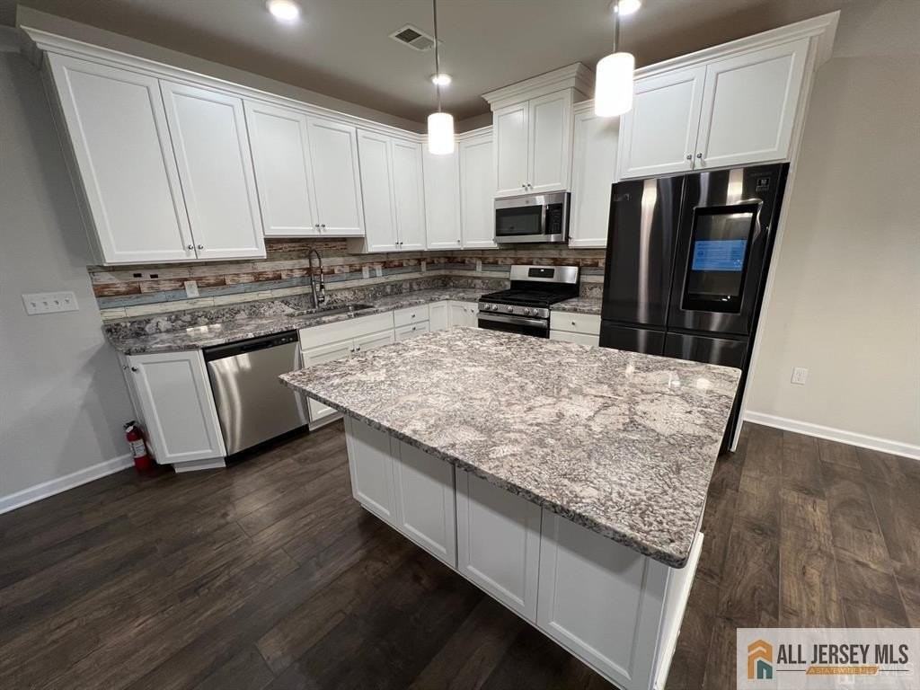 706 Greenland Sq #706 - Photo 2 of 12