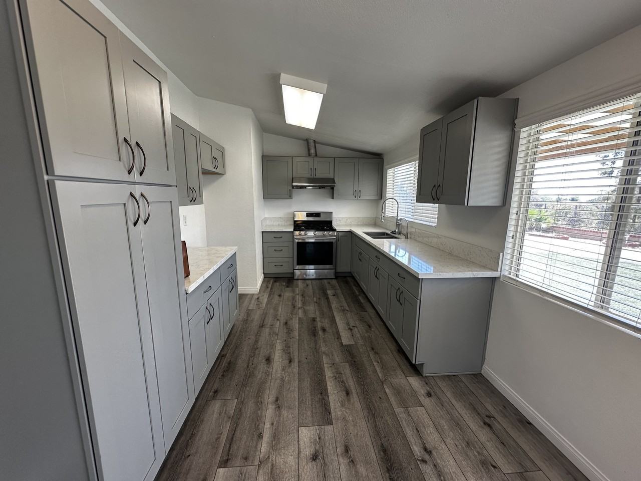 10374 Lake Summit Dr #1 - Photo 2 of 14