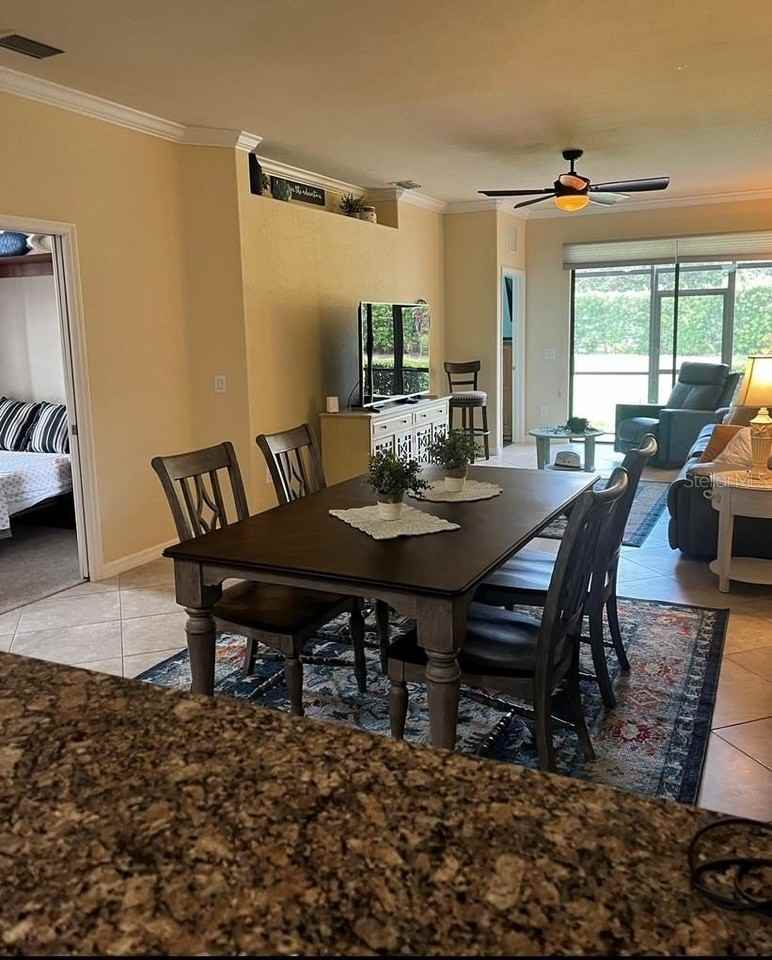 6760 Willowshire Way - Photo 5 of 30