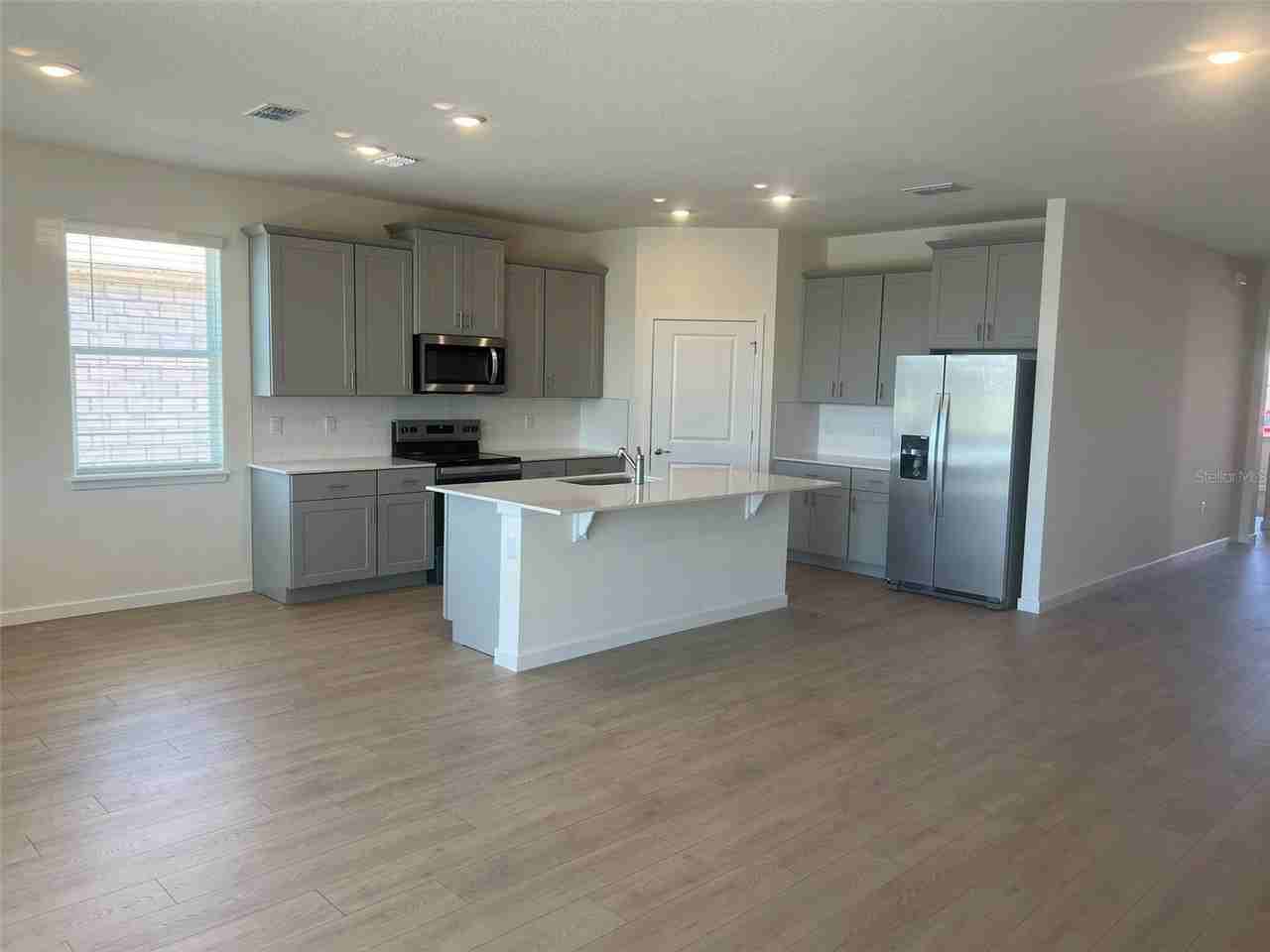 318 Bracer Way - Photo 3 of 50